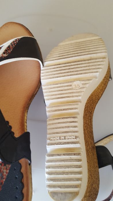 Sandálias tamanho 35