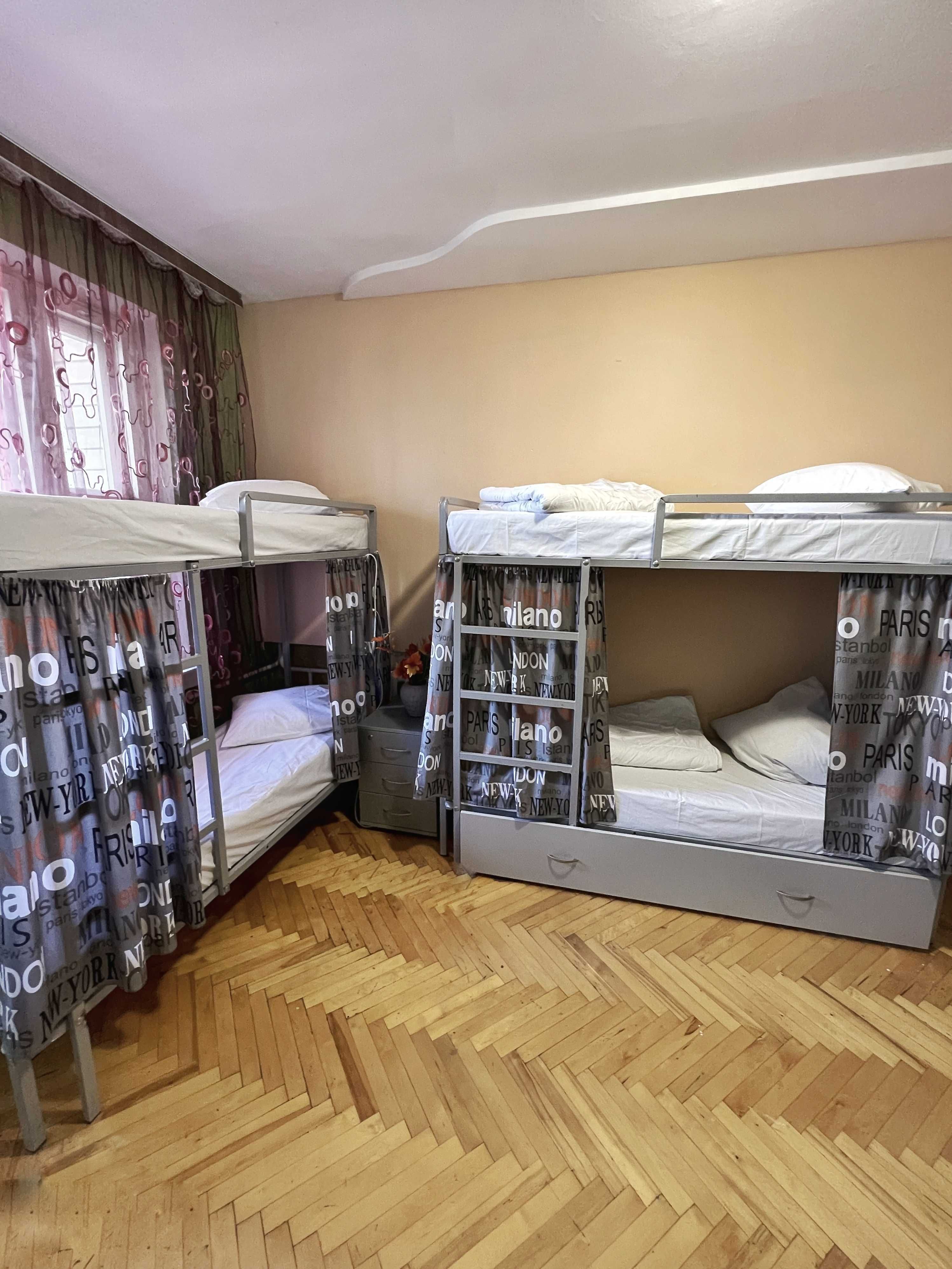 Новый хостел (койко-место) метро Печерская, Hostel/общежитие центр