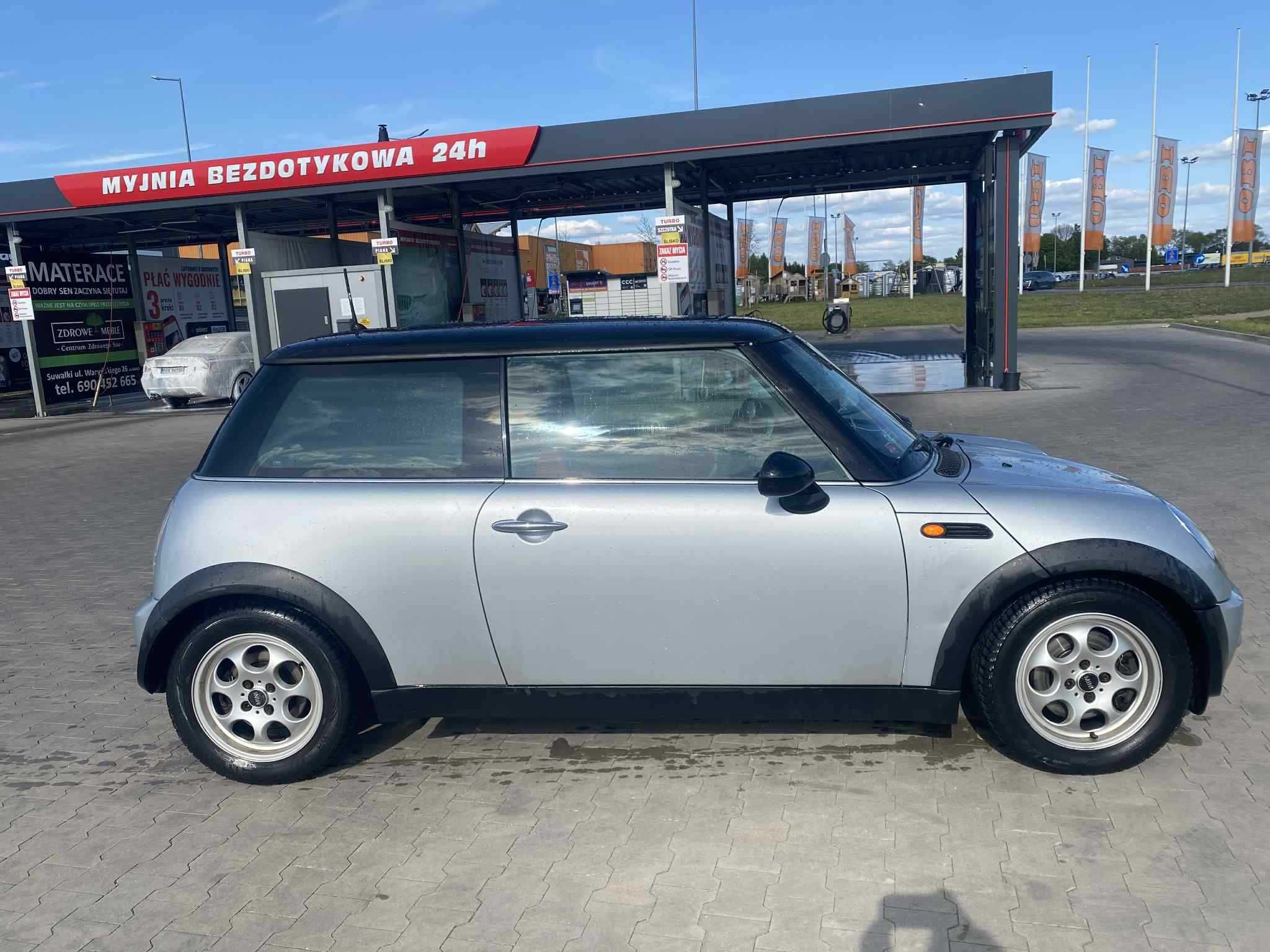 Mini Cooper R50 2003