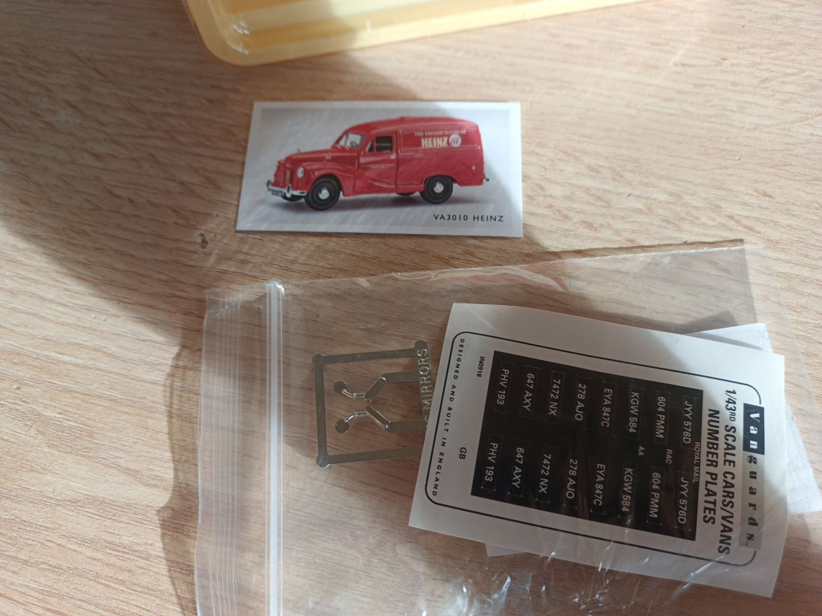 Vanguards Austin A40 Van skala 1 43