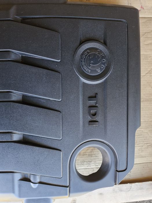 Oslona  pokrywa silnika 1.6 tdi