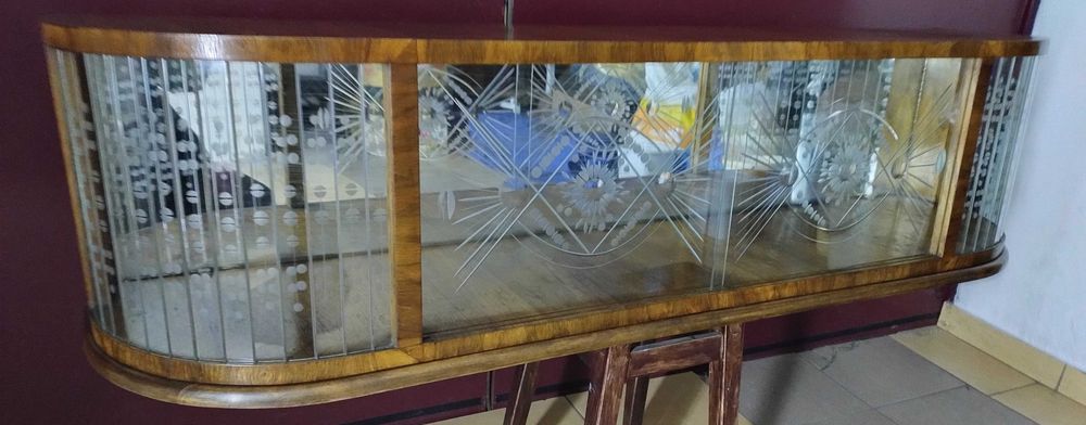 Witrynka styl art deco