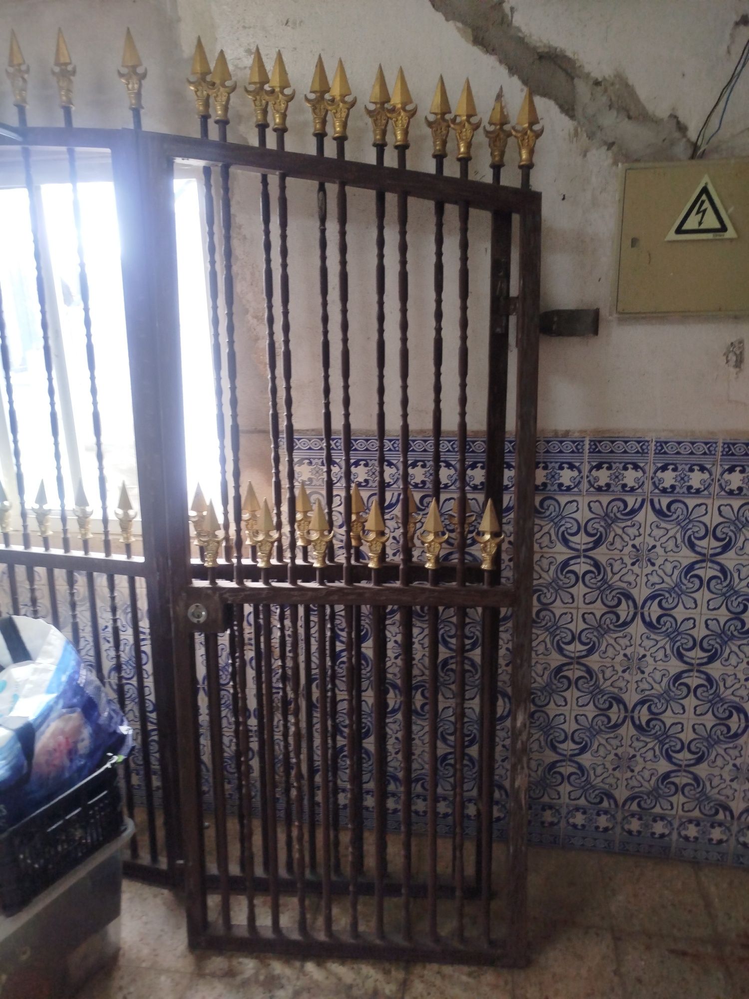 Portão abrir em 4 partes