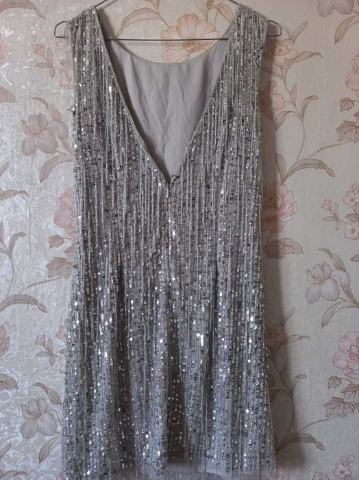 Нарядные вечерние/коктейльные платья