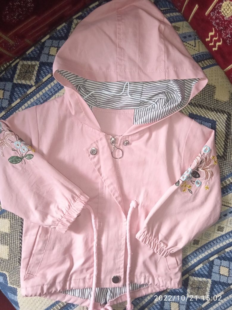 Курточки для дівчинки 1,5-2 роки