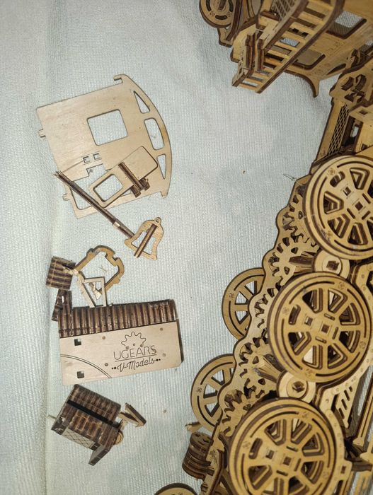 Деревянные 3d пазлы одним лото. Машина, поезд.