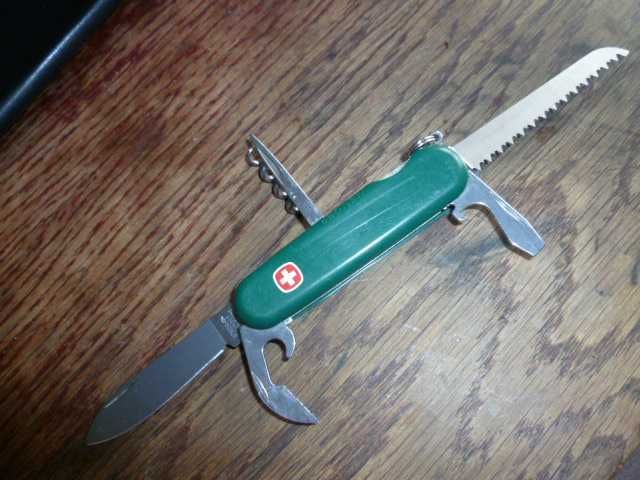 Scyzoryk WENGER Classic 13 gren