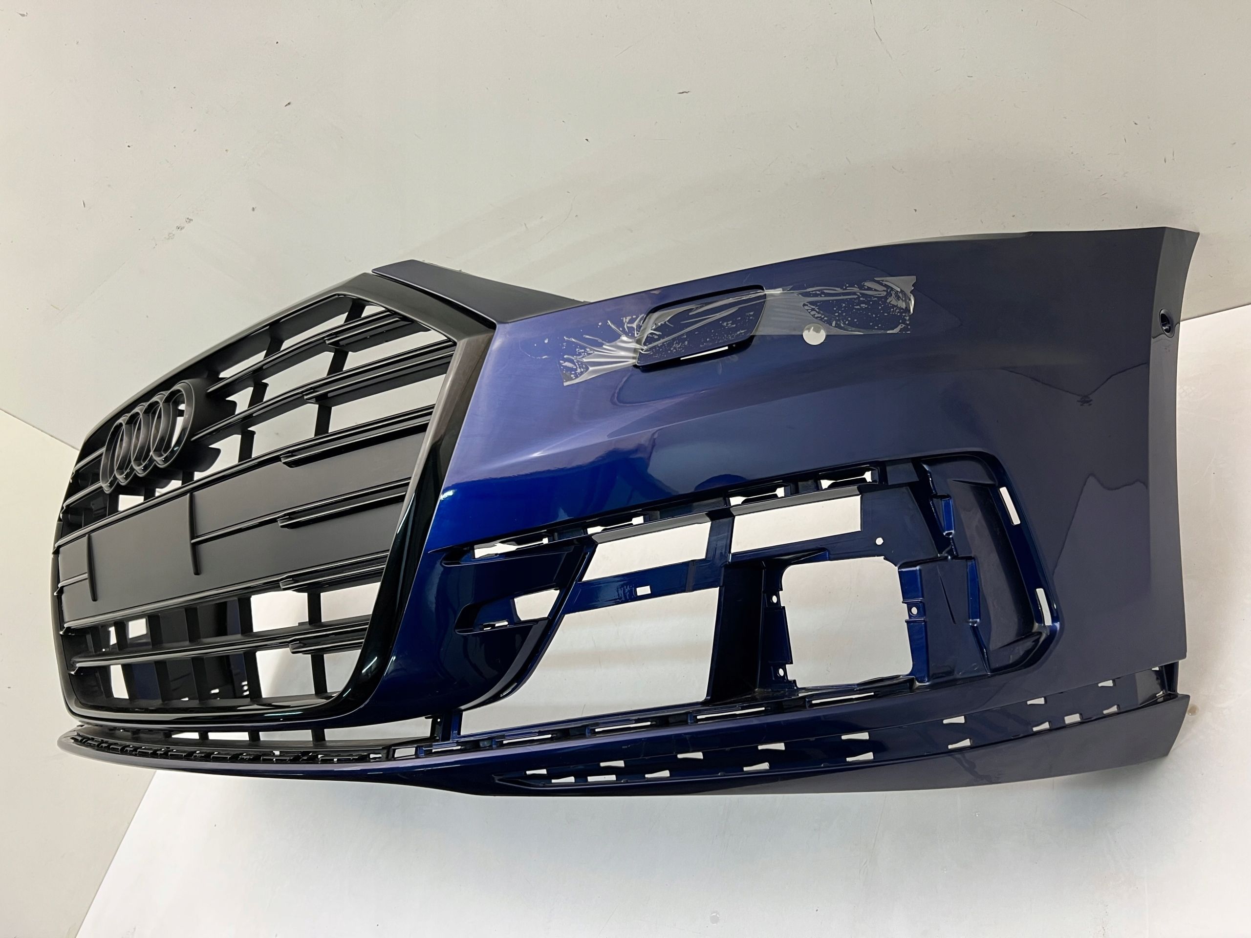 Audi A8 D5 4N0 Zderzak Przedni Atrapa Grill Nowy Oem N 2017