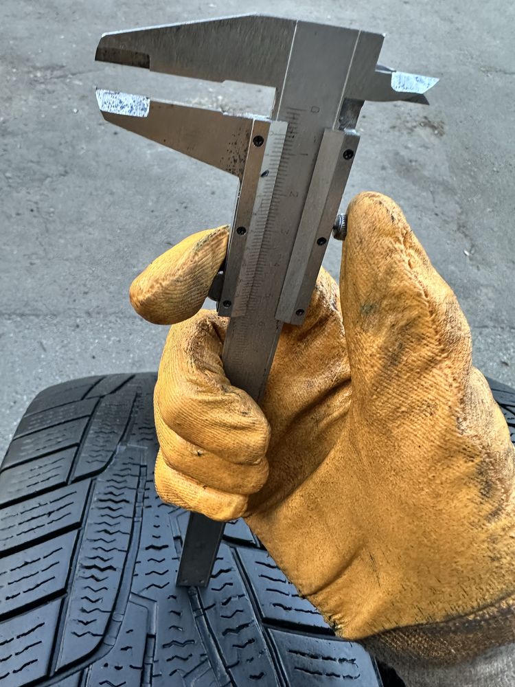 Шини 225 65 17 106R Kumho I'zen KW31 пара
