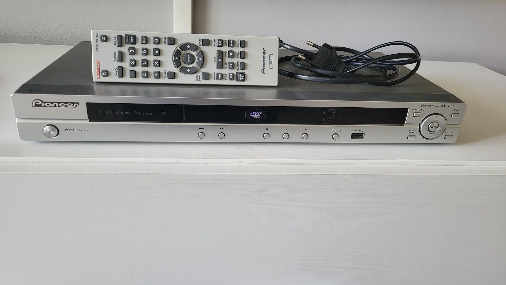 Pioneer odtwarzacz DVD/CD DV-420V.