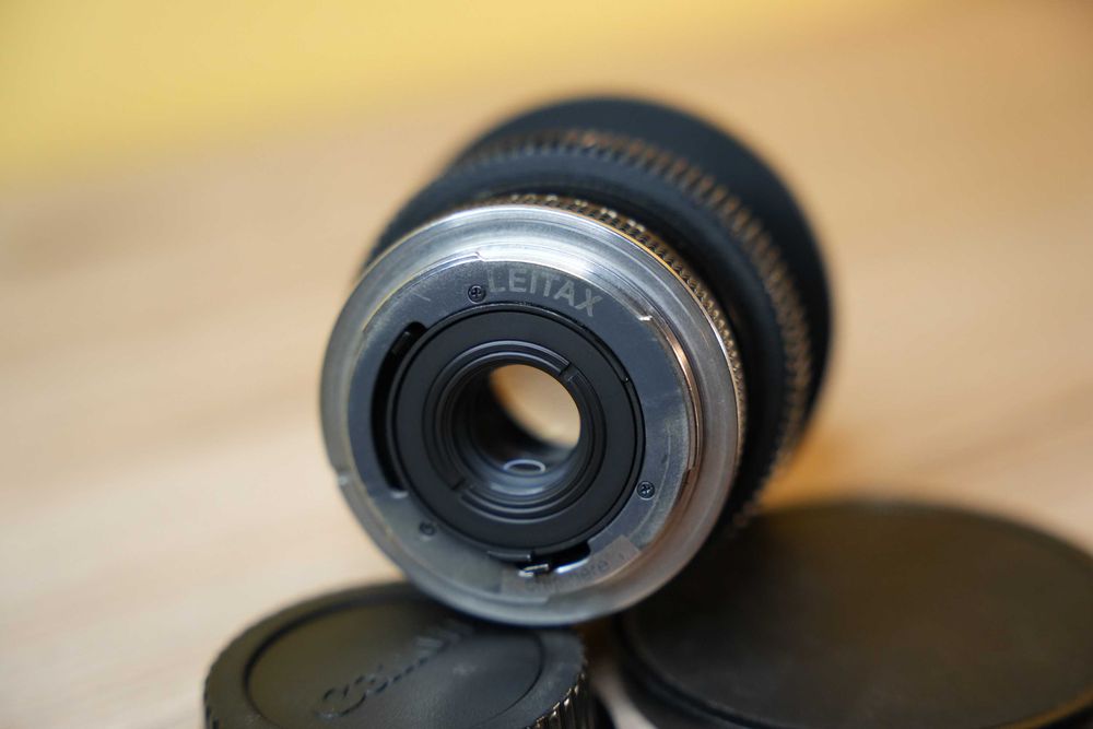 Carl Zeiss 25mm f 2.8 distagon T Canon EF