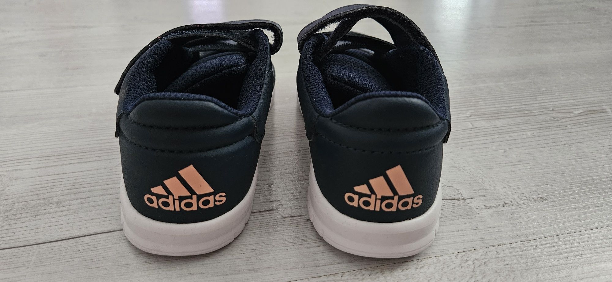 Nowe buty firmy Adidas - rozm. 27