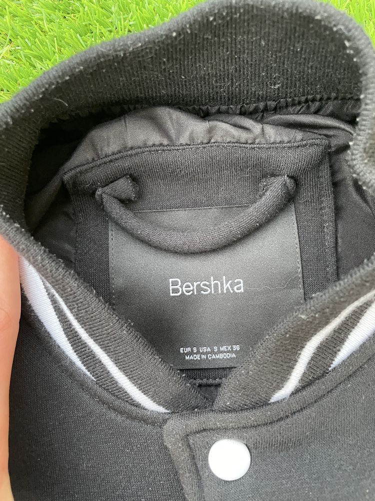 BERSHKA BALLER BOOMER JACKET