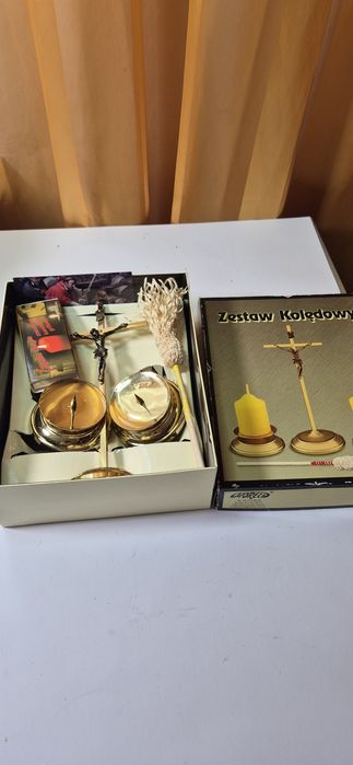 Stary mosiężny zestaw kolędowy krucyfiks świeczniki starocia PRL T26