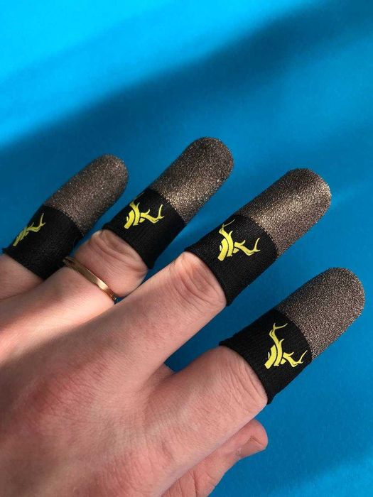 Напальчники с серебряным волокном для телефона, 4 шт. + кейс