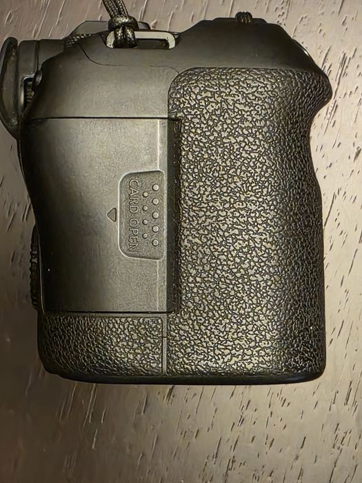Vendo Canon R6 a funcionar na perfeição
