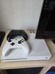 Xbox one s  z napędem 1tb + 2 gry