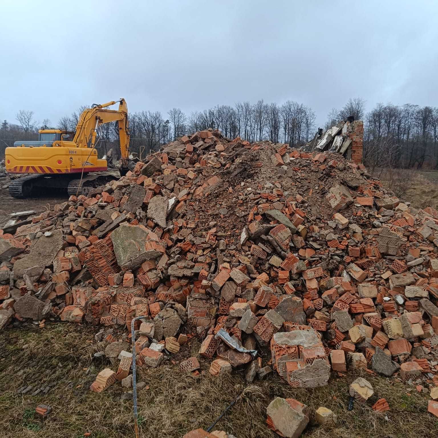 Wyburzenia, rozbiórki niwelacja terenu, wykopy