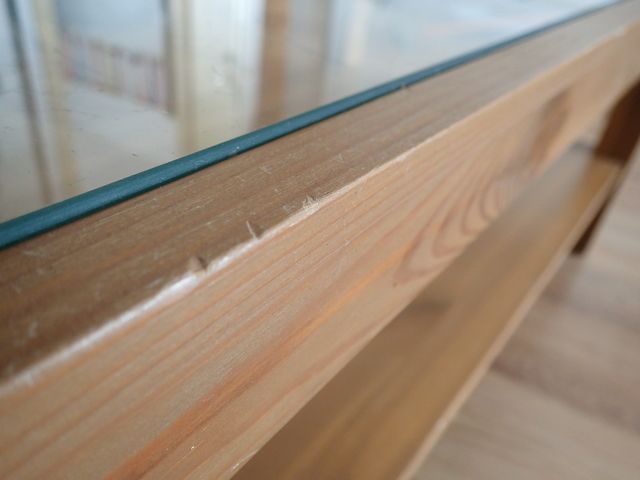 Ława drewniana ze szklanym blatem