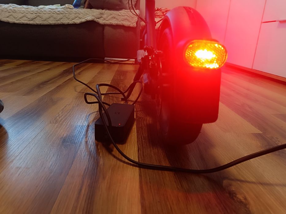 hulajnoga elektryczna xiaomi essential 4g/y25/s/21