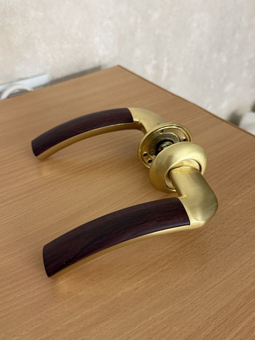 Ручки на входные двери