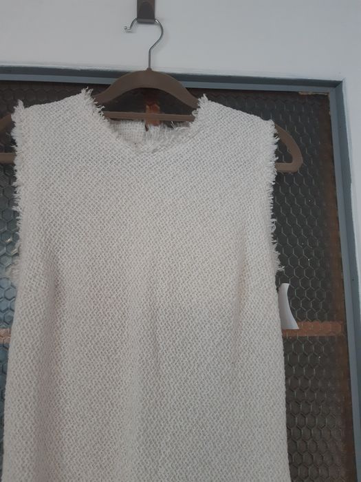 Nowa sukienka biała, długa, bez rękawów. Reserved. M