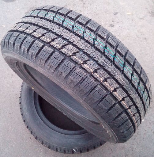 Купити зимові шини гуму резину покришки 235/50 R19 доставка підбір шин