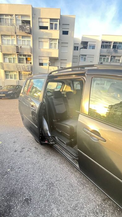 Mazda 5 -  7 Lugares