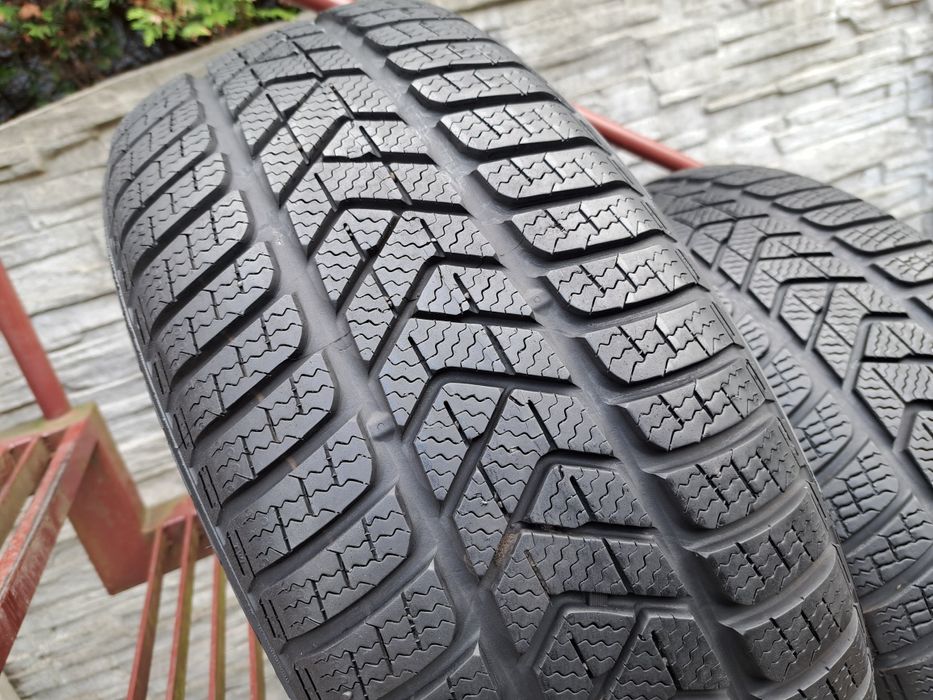 4 Opony zimowe 225/40 R19 Pirelli Montaż i wyważanie Gratis!