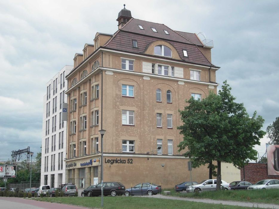 Pokój biurowy {~30 m2 } przy ul. Legnickiej obok Magnolii z windą