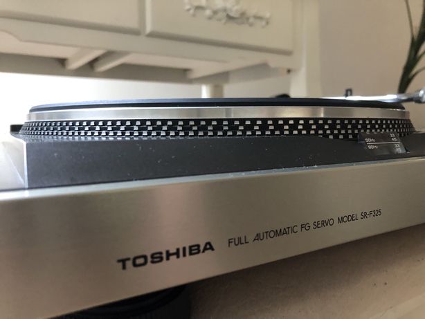 Gramofon Toshiba SR-F325 Technics, Dual