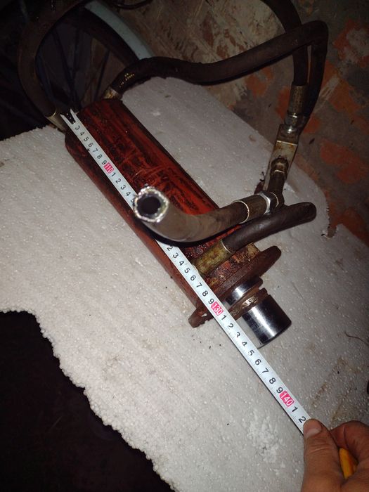 Продам гідроциліндр до преса.