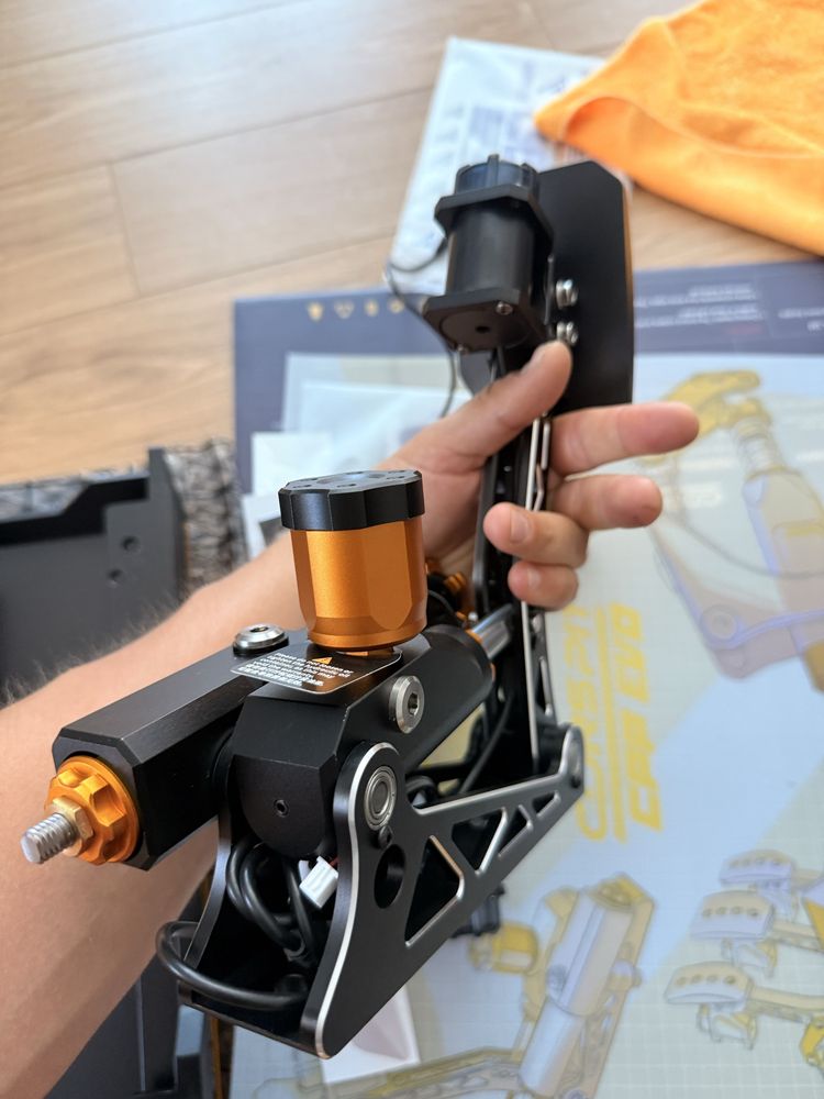 Simracing pedais hidráulicos Conspit CPP EVO 2 em excelente
