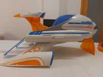 Série Miles do Futuro: Nave Espacial + 2 Personagens