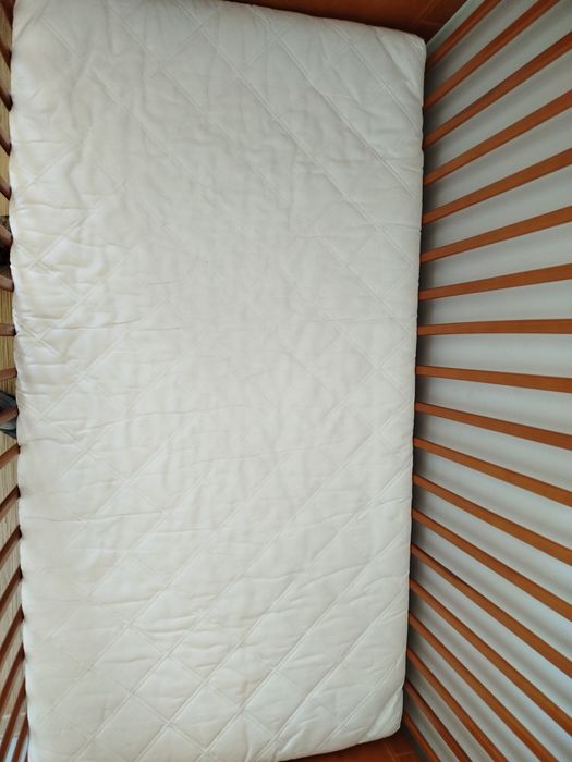 Łóżeczko niemowlęce /tapczanik z zestawem
