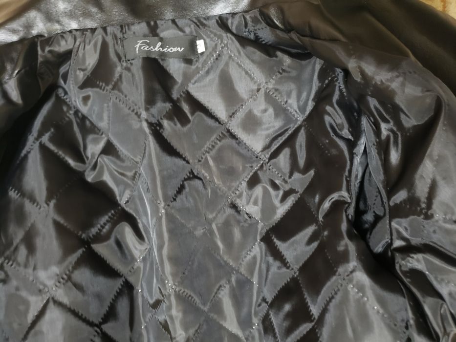 Удлинённый пиджак кожзам  чёрного цвета