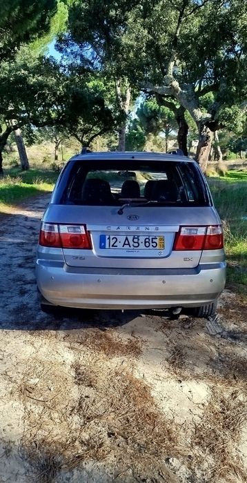 Kia Carens Estimado e poucos kms