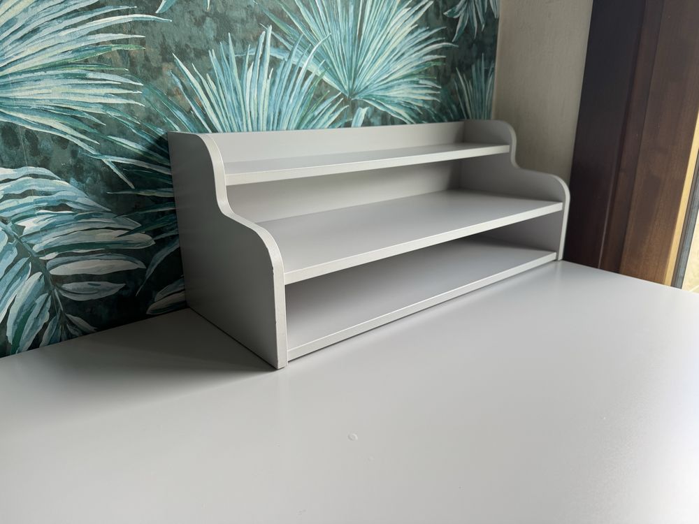 Secretária IKEA com gavetas e prateleiras