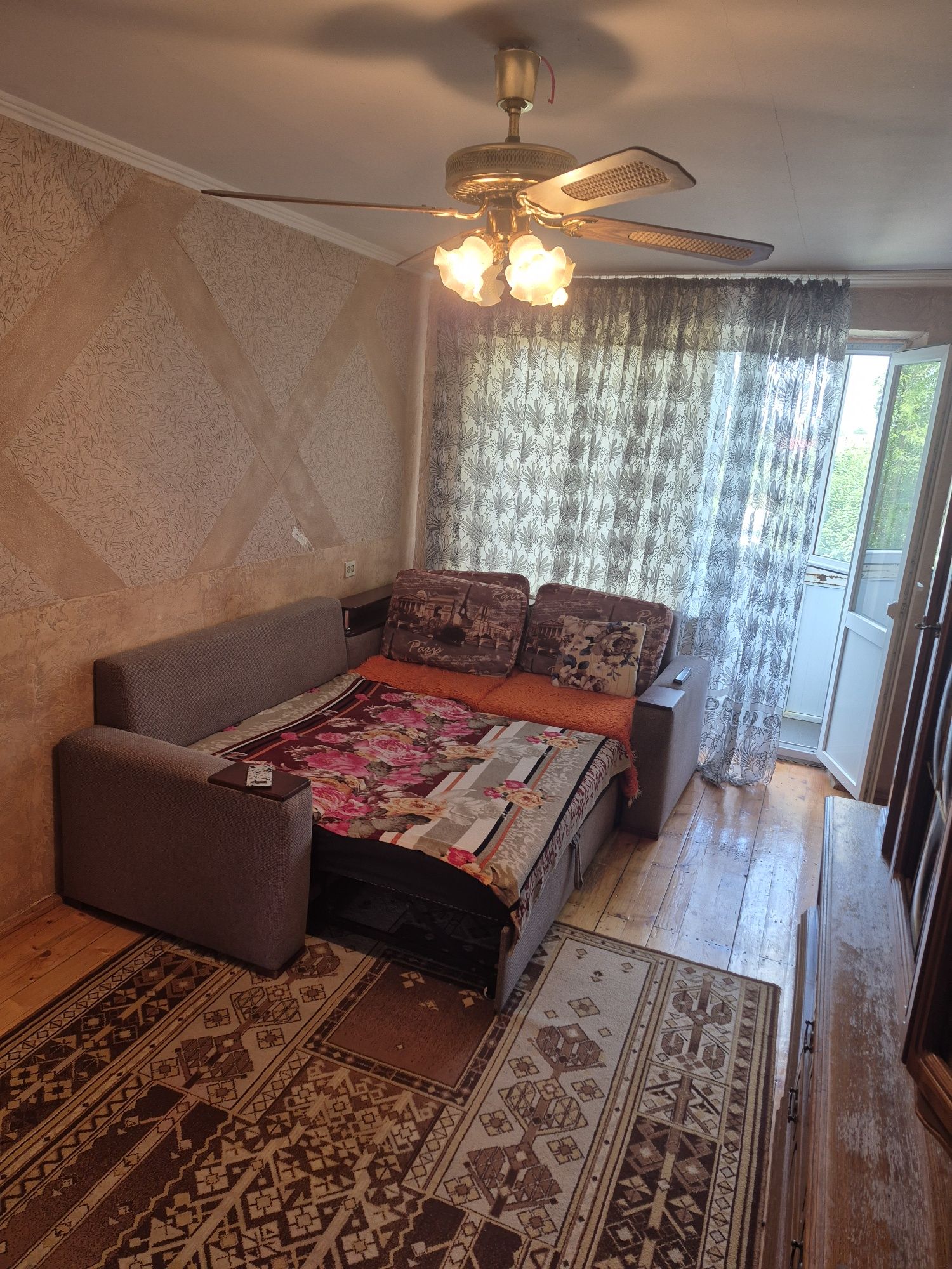 Продаж двох кімнатной квартири Черемушки.