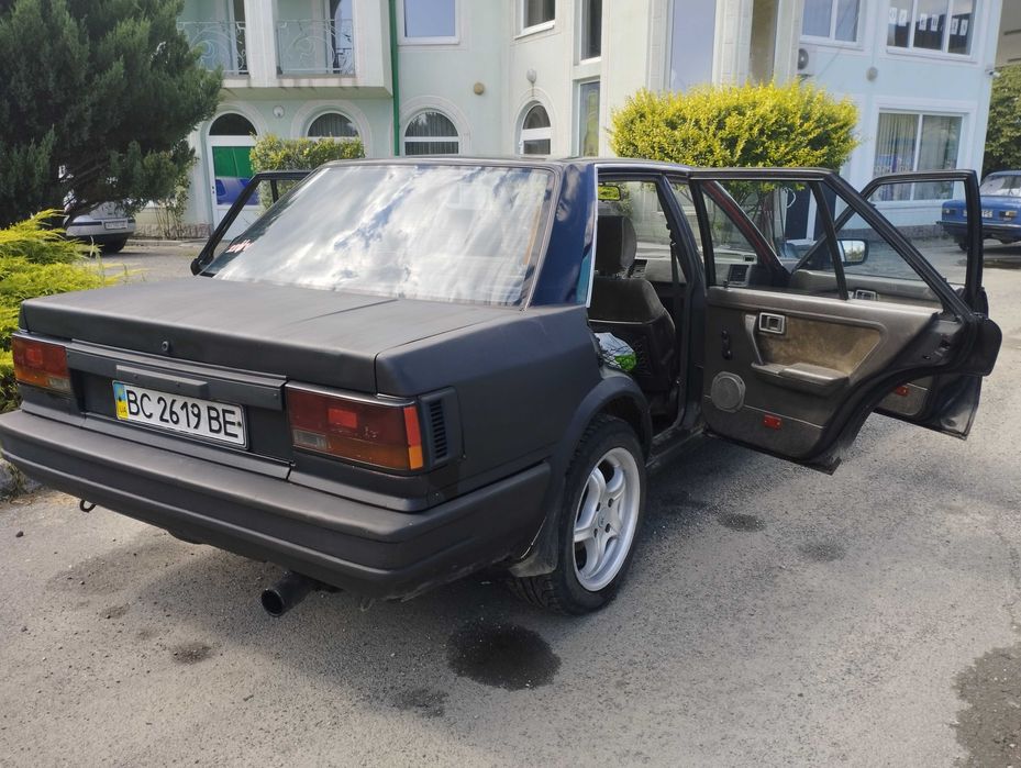 Продаю Ніссан Блюбірд