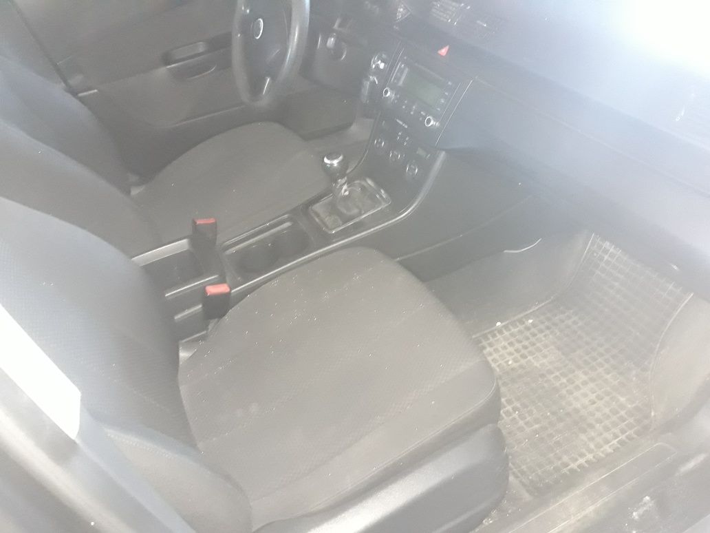 Vw passat b6 2.0 tdi LC8Z na części,