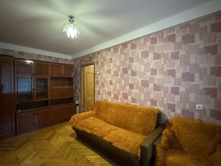 Оренда 2к. квартири в Подільському районі, по вул. Кирилівська, 129.