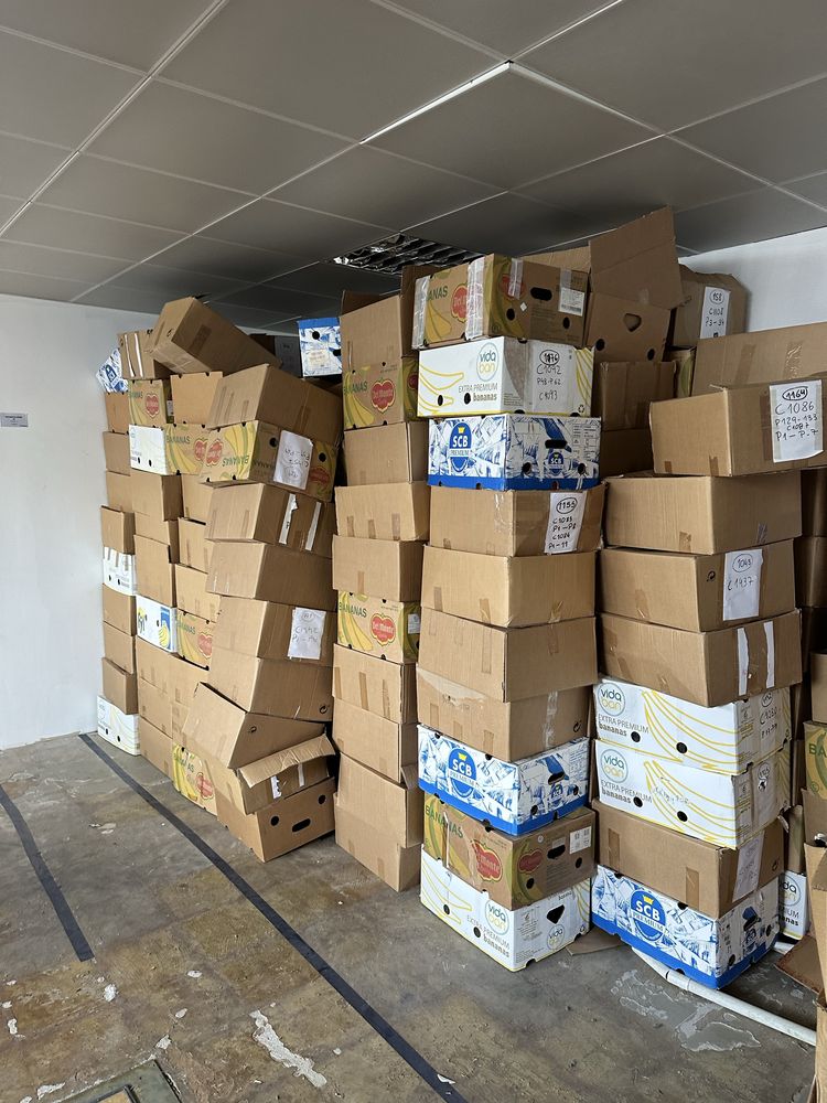 Caixas cartao para arrumacoes e encomendas