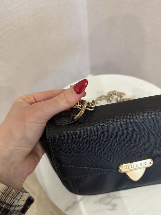 Віддам за 600!! Сумочка Guess оригінал!!