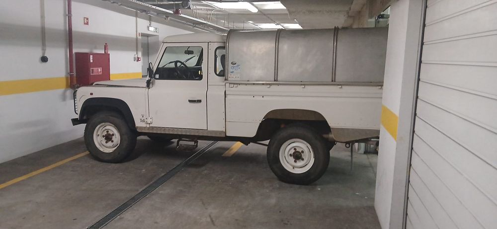 Land rover defender 110 hcpu