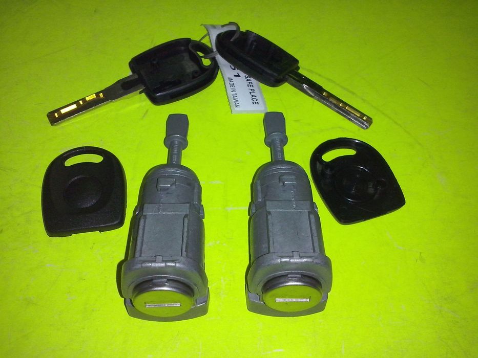 Canhões das portas com chaves Vw Golf IV Passat Bora (novos)