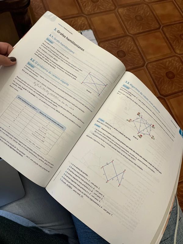 Manual de preparação para o exame de MACS 11ºano, Porto Editora