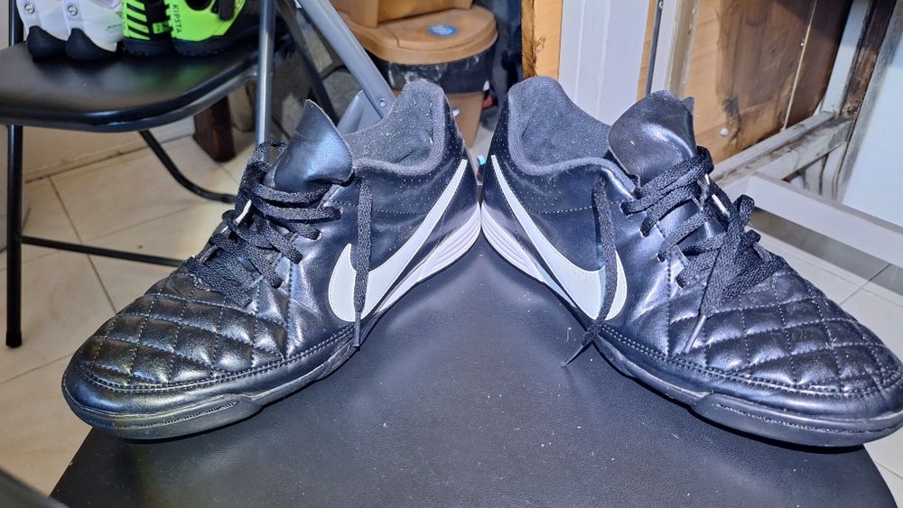 Sapatilhas nike futebol adulto