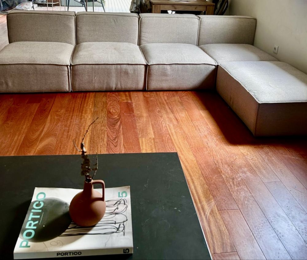Sofá modular em tecido, 3 metros com chaise longue