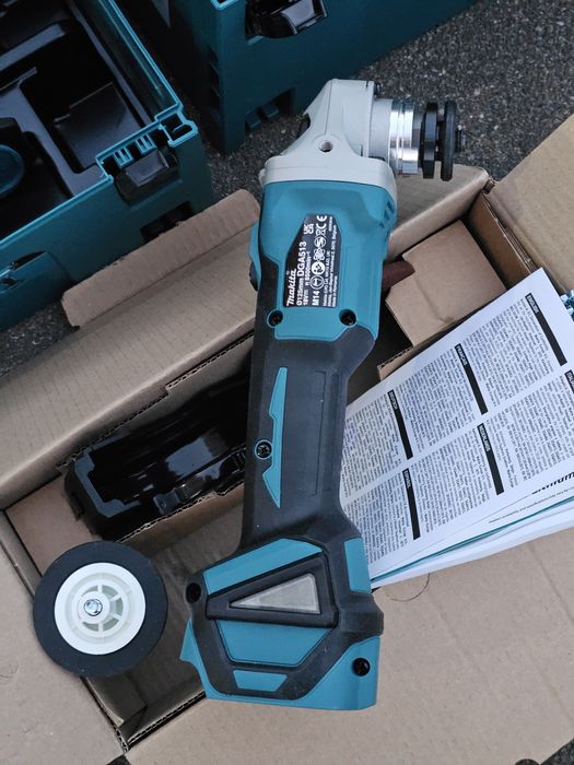 Акумуляторний набір інструменту Makita